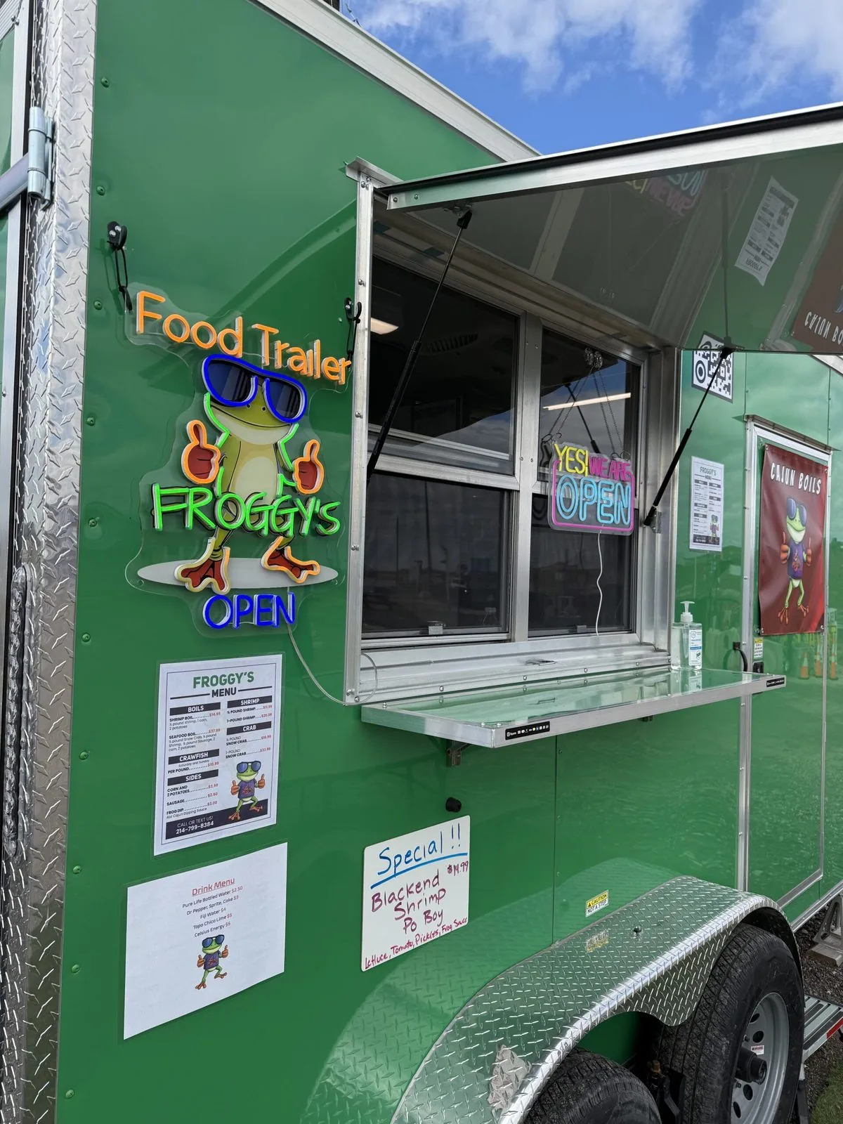 Froggys Tx Food Trailer Open Neon Sign — Froggy's TX Southern Seafood
